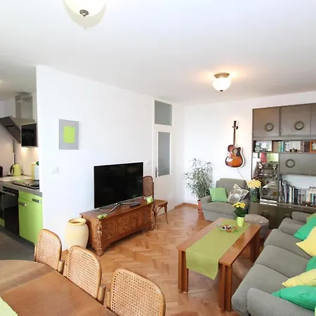 Apartment Elia